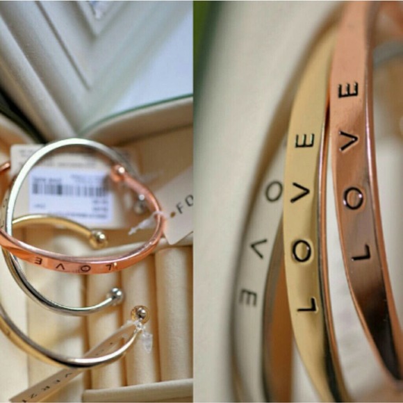 VALENTINES Rose Gold Love Engraved Bracelet - Picture 2 of 2